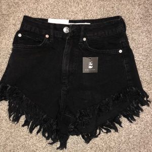 Cheeky festival shorts ! Run a bit big